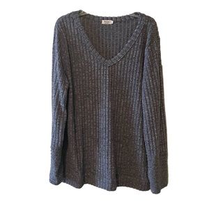 WOMEN’S Long Sleeve Top